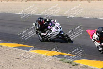 media/Oct-08-2022-SoCal Trackdays (Sat) [[1fc3beec89]]/Turn 7 Inside (145pm)/